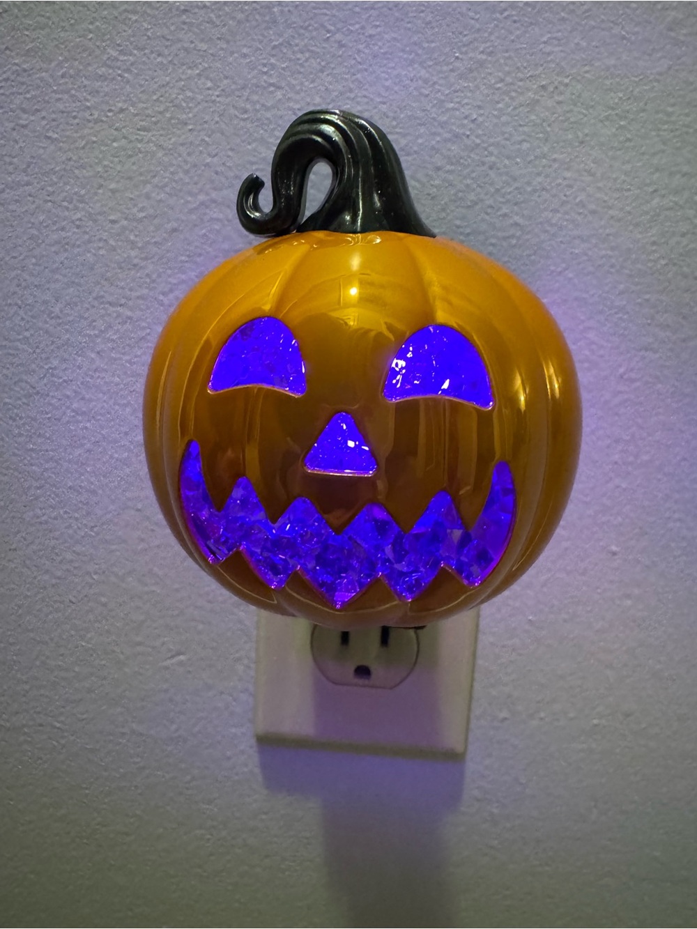 Bath & Body Works Wallflower Halloween Pumpkin Nightlight LED Jack-O'-Lantern